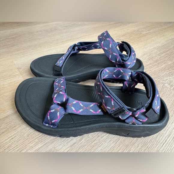 Teva Hurricane XLT2 Sandal - Picture 1 of 10